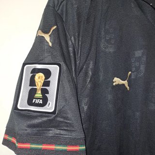 Camiseta Portugal Puma Negra y Dorada Talla L