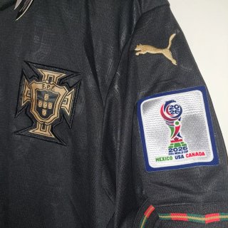 Camiseta Portugal Puma Negra y Dorada Talla L