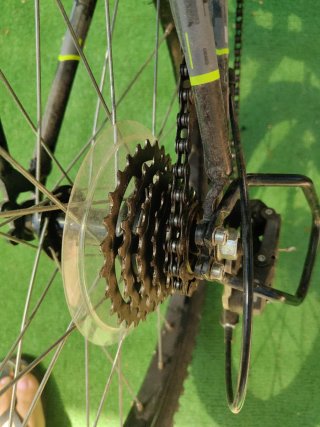 Bicicleta B'Twin Roja y Negra