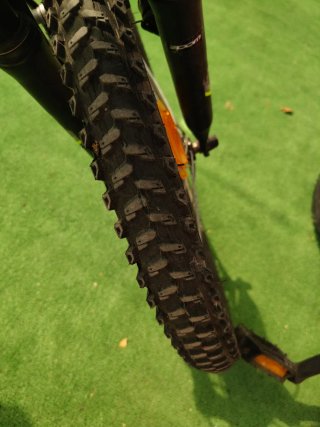 Bicicleta B'Twin Roja y Negra
