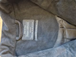 Chaqueta Bershka Negra Flecos Talla XS