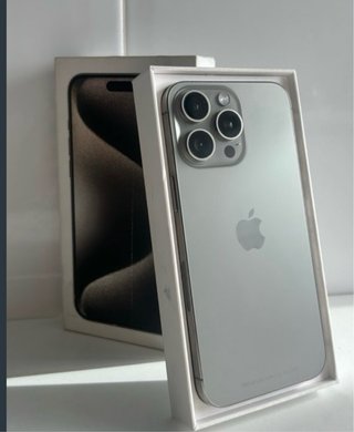 iPhone 15 Pro TITANIO