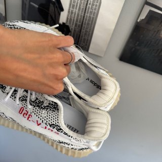 Zapatillas nuevas con etiqueta nro 43
