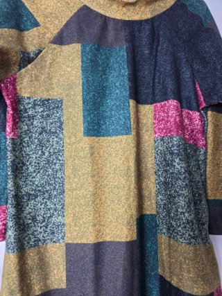Vestido Midi Vintage Estampado Geométrico
