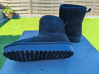 Botas afelpadas negras