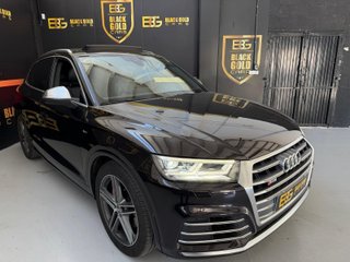 Audi SQ5 Audi SQ5 TFSI quattro 3.0 TFSI V6 354 CV (260 kW) quattro triptonic