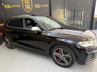 Audi SQ5 Audi SQ5 TFSI quattro 3.0 TFSI V6 354 CV (260 kW) quattro triptonic