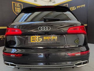 Audi SQ5 Audi SQ5 TFSI quattro 3.0 TFSI V6 354 CV (260 kW) quattro triptonic