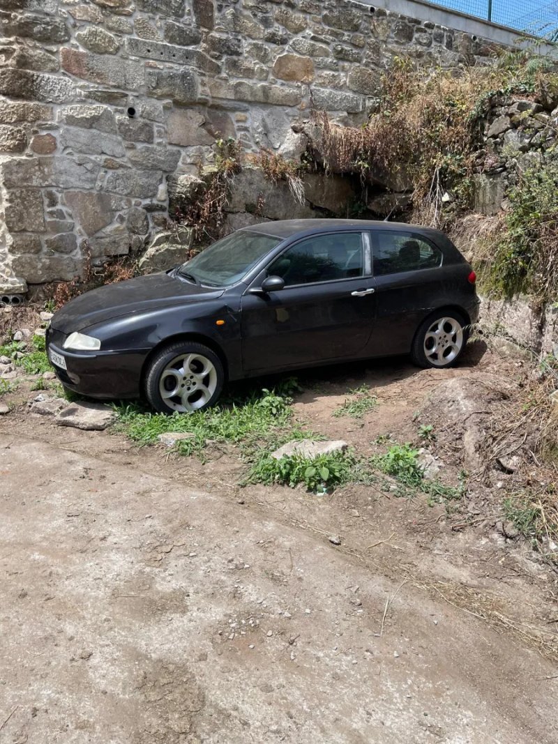 Alfa Romeo UNICAMENTE PARA DESPIECE - foto 1