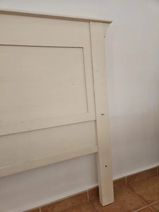 Cabecero de madera blanco