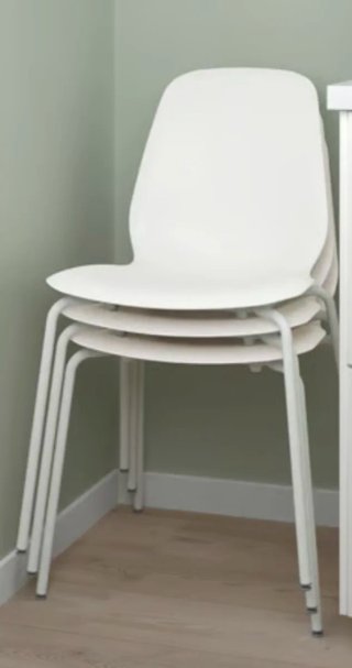 Sillas de polipropileno reforzado blancas