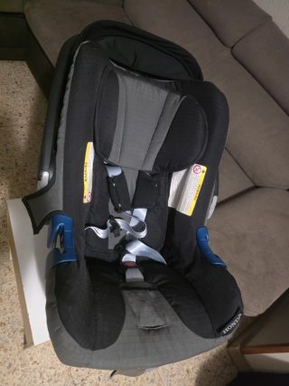 Seggiolino auto per bambini con base isofix