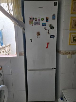 Nevera Samsung casi nueva,