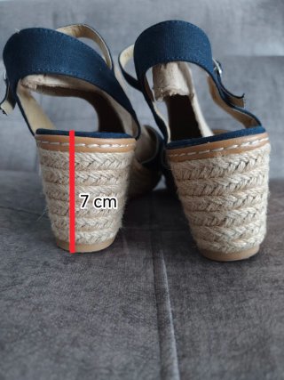 Sandalias cuña Esmara azul