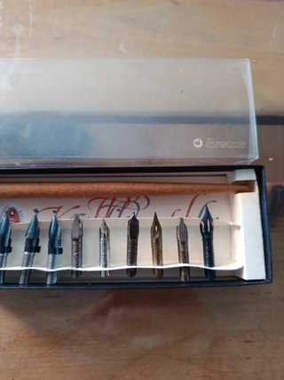 Astuccio per penne da calligrafia Brause