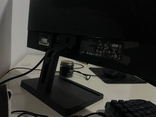 Monitor Lenovo L24e-30 24 pollici Full HD 75Hz