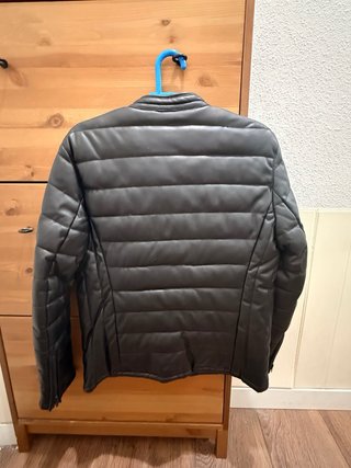 Cazadora Polipiel Zara Hombre Negra