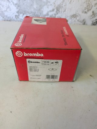 Kit pastiglie anteriori Brembo Renault