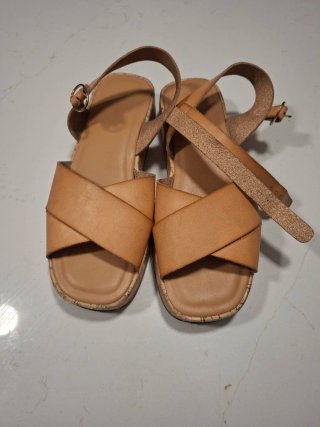 Sandalias Beige/Marrón Cuña