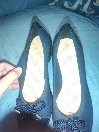Zapatos Pitillos Talla 39 Negros y Azules