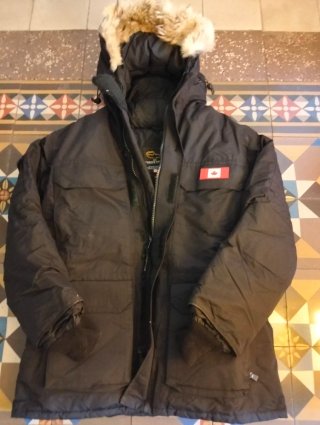 Chaqueta Canada Goose Impermeable Talla XL Gorotex