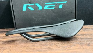 Sillín Ryet Carbono Ultraligero