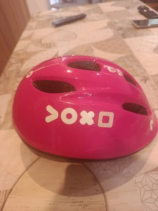 Casco rosa infantil Decathlon