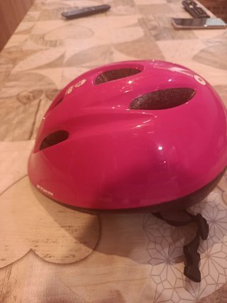 Casco rosa infantil Decathlon
