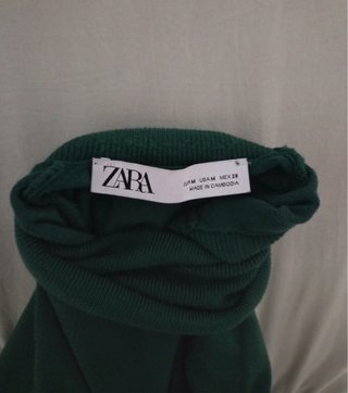 Jersey fino cuello alto manga corta verde