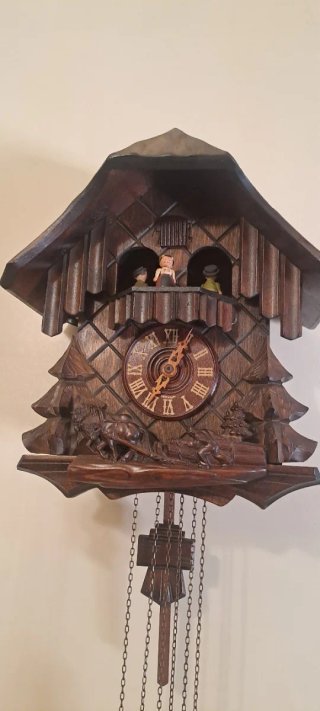 Reloj de cuco de madera tallada GERMANY