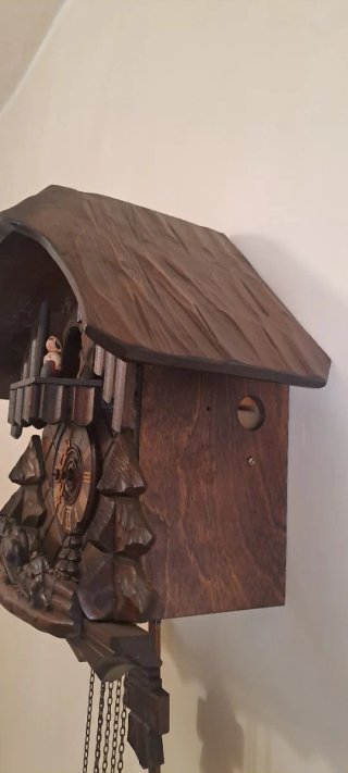 Reloj de cuco de madera tallada GERMANY