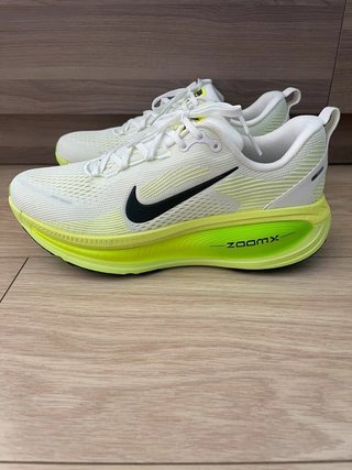 Nike Vomero 18 sin estrenar