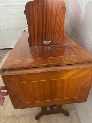 Máquina de coser Alfa antigua