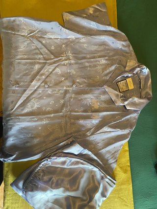 Pijama tacto seda sintética, talla M segun etietiq