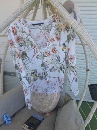 Blusa Zara floral talla M