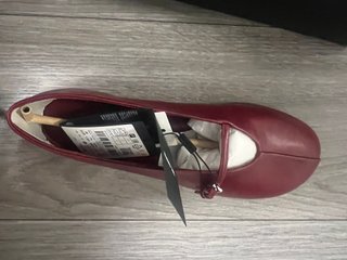 Manoletinas Massimo Dutti rojas sin estrenar