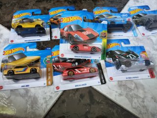 Lote 8 Hot Wheels: Varios Modelos