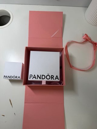 Pulsera Pandora con Charm