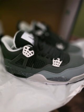 Air Jordan 4 Retro Fear Pack Gris Negro