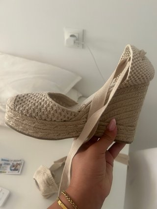 Alpargatas cuña 8cm beige