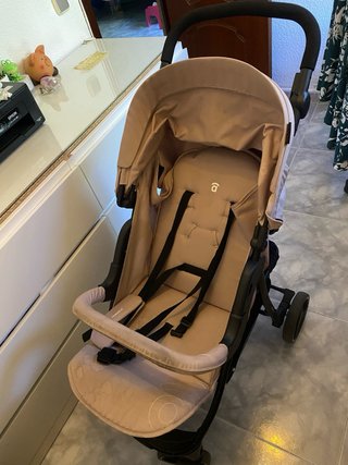 Silla de paseo ligera y plegable