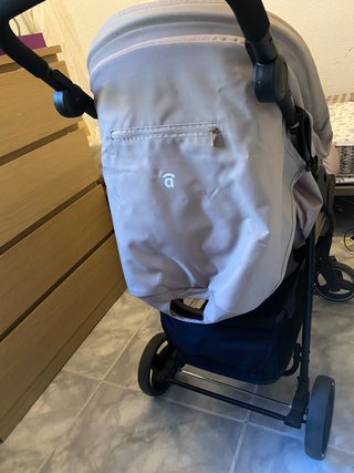 Silla de paseo ligera y plegable