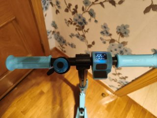 Patinete eléctrico infantil azul