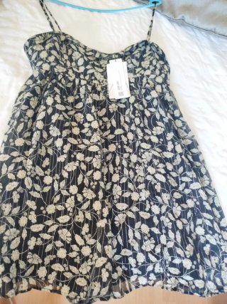 Mono corto Zara estampado floral XL