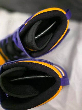 Air Jordan 1 High/Mid Lakers