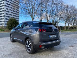 Peugeot 3008 GT line 130cv Automático