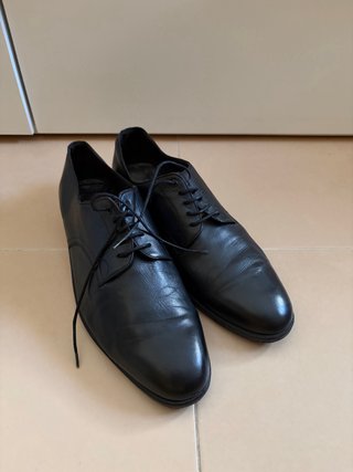 Zapatos de vestir negros con cordones