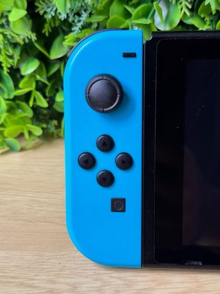 COMO NUEVA!! Nintendo Switch + Accesorios + Juego