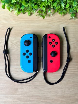 COMO NUEVA!! Nintendo Switch + Accesorios + Juego