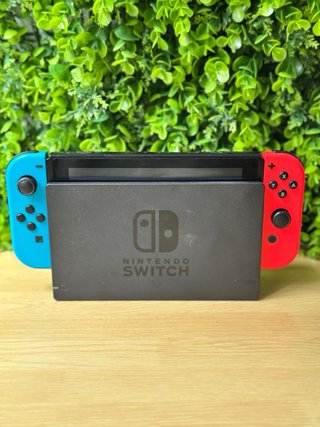 COMO NUEVA!! Nintendo Switch + Accesorios + Juego